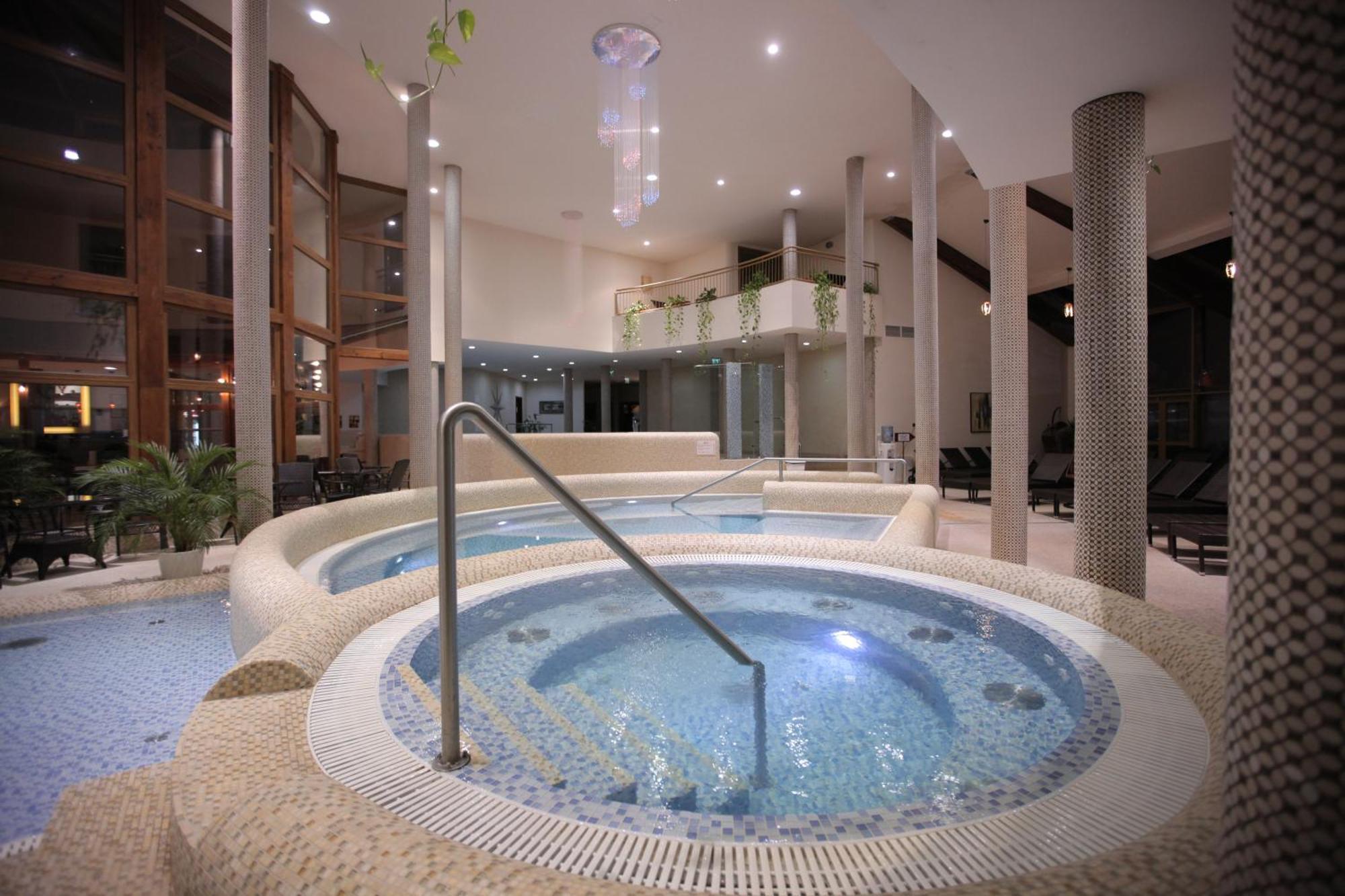 Colosseum Hotel 4*